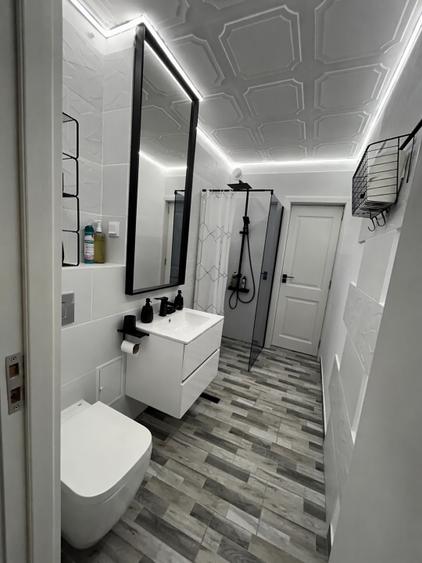 Apartament cu 2 camere circular în Titan