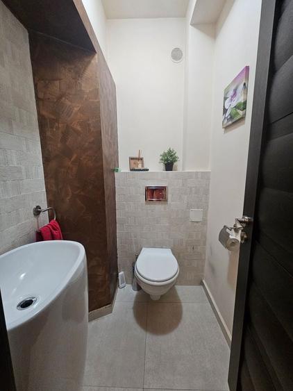 Duplex cu 4 camere cu Canalizare în Tei