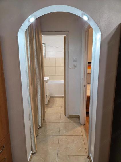 Apartament cu 2 camere semidecomandat în Pantelimon