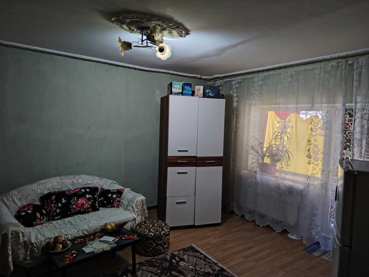 Apartament de vanzare 3 camere, etaj 1 - 4