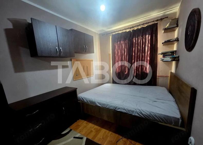 Apartament cu 3 camere semidecomandat în Central