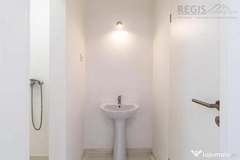 Spațiu comercial, de 64 mp, în Central