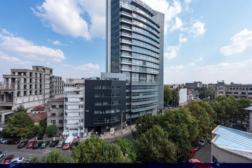 Apartament cu 2 camere semidecomandat în Universitate