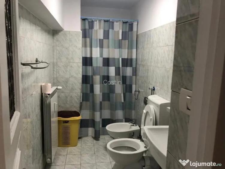 Garsonieră decomandată în Domenii