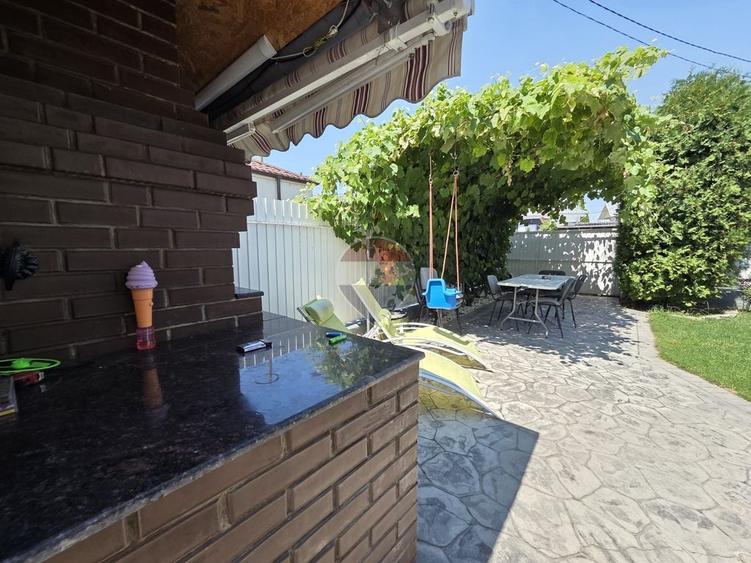 Casă cu 4 camere cu Teren 320 Mp în Central