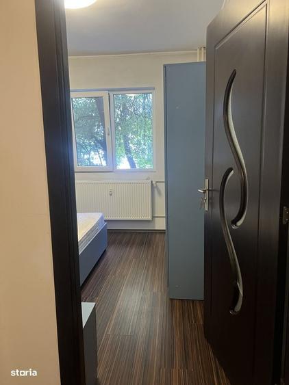 Apartament cu 2 camere decomandat în Apărătorii Patriei