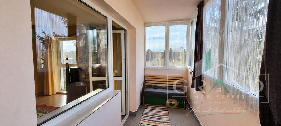Apartament cu 2 camere decomandat, mobilat în Bulgaria