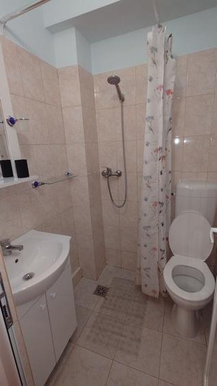 Garsonieră decomandată în Podu Roș