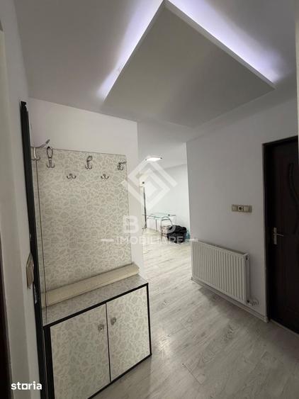 Apartament cu 3 camere în Independenței