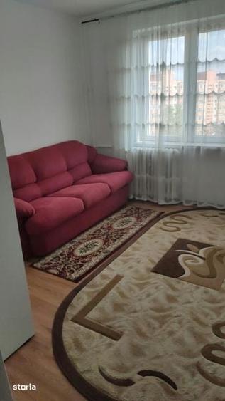 Apartament cu 3 camere în Tei