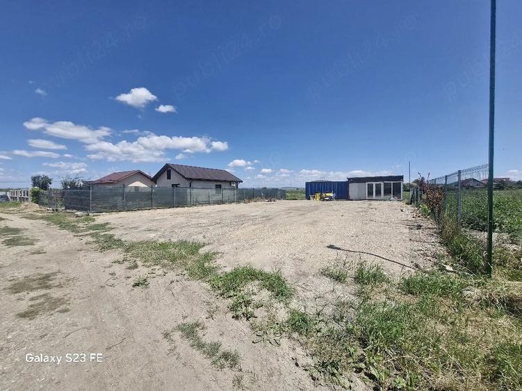 Teren de 500 mp, în Stupini