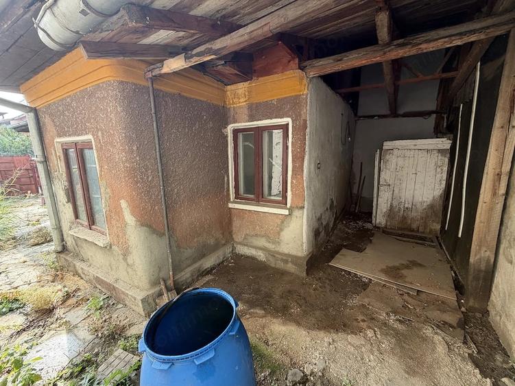 Casă cu 3 camere cu Teren 201 Mp în Rahova