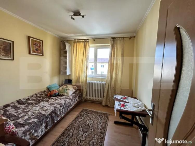 Apartament cu 2 camere semidecomandat în Decebal
