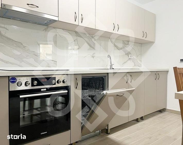 Apartament cu 3 camere decomandat în Girișu de Criș