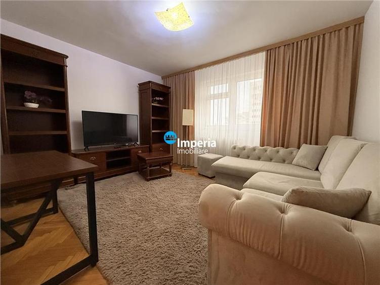 Apartament cu 2 camere decomandat în Central