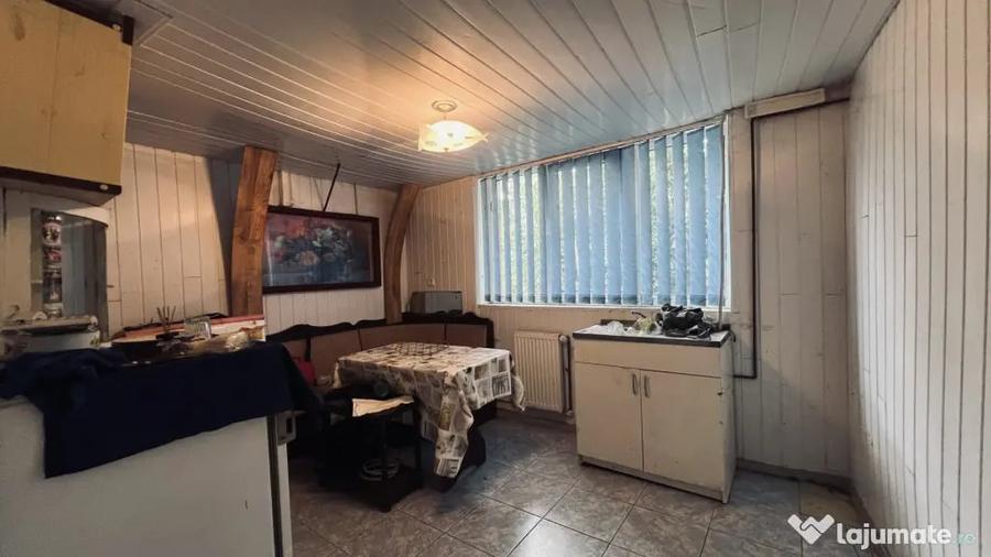 Casă cu 6 camere cu Teren 210 Mp în Iosefin