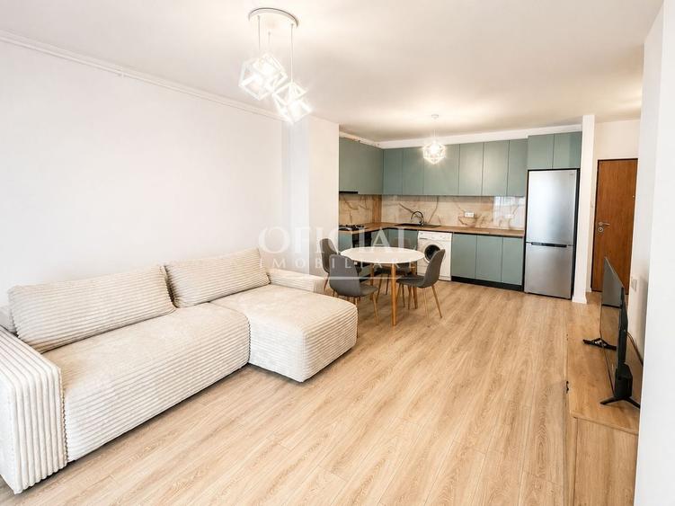 Apartament cu 2 camere semidecomandat, mobilat în Florești