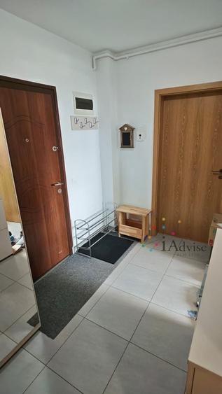Apartament cu 2 camere decomandat în Tractorul