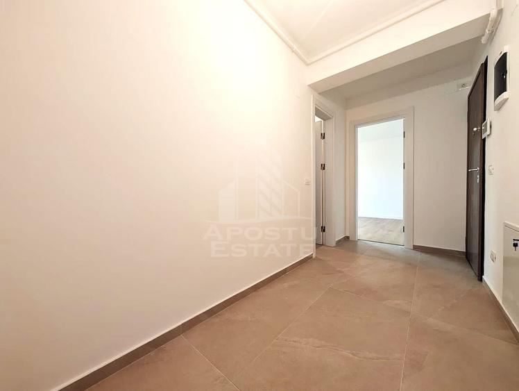 Apartament cu 3 camere decomandat în Aeroport