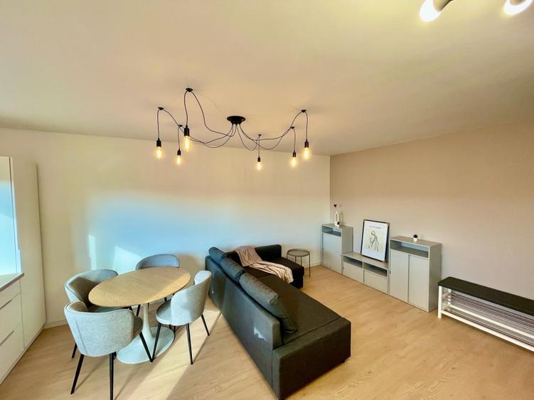 Apartament cu 2 camere decomandat în Florești