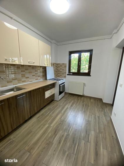Apartament cu 2 camere decomandat în Energiei