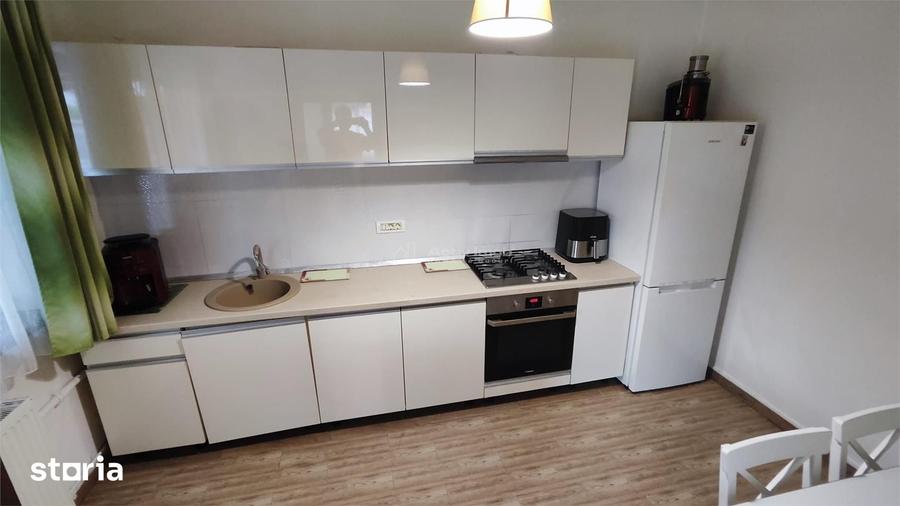 Casă cu 5 camere cu Teren 500 Mp în Zădăreni