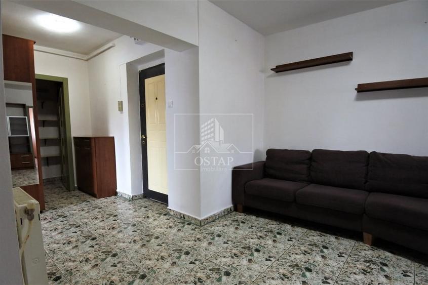 Apartament cu 3 camere decomandat, mobilat în Central