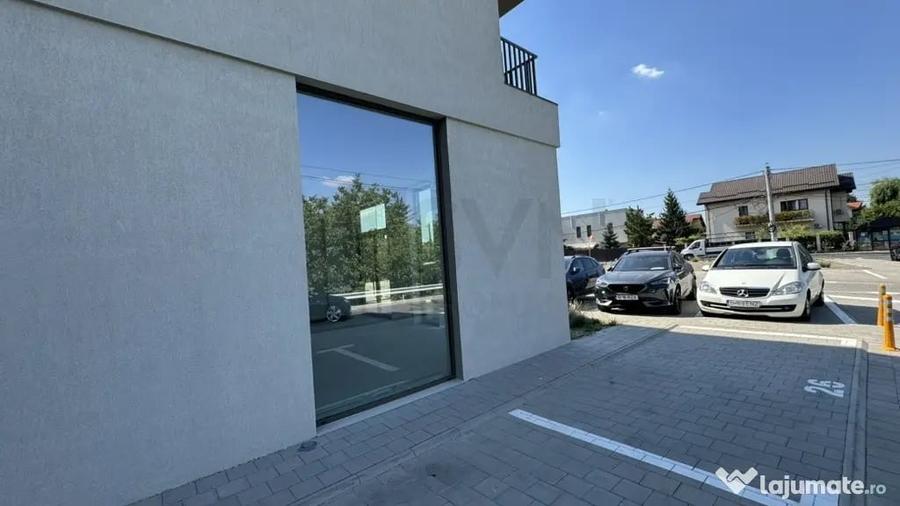 Spațiu comercial, de 87 mp, în Odăi