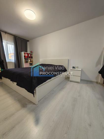 Apartament 4 camere de vanzare | Zona Lipovei | 77 mp | Etaj 3 din 4