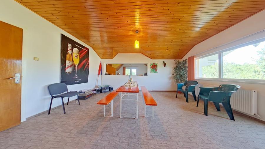 Casă cu 7 camere cu Canalizare în Porolissum
