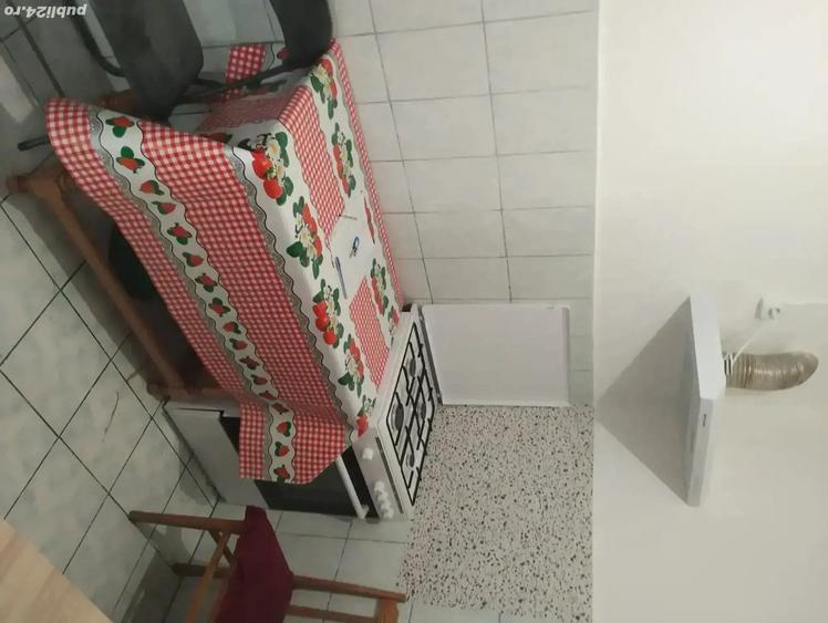 Garsonieră decomandată în Narcisa