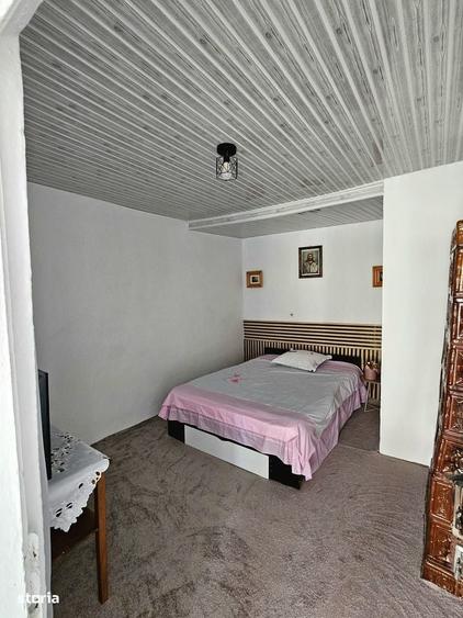 Casă cu 4 camere cu Teren 1100 Mp în Muntenii de Jos