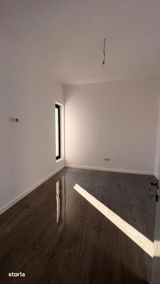 Casă cu Teren 500 Mp în Central