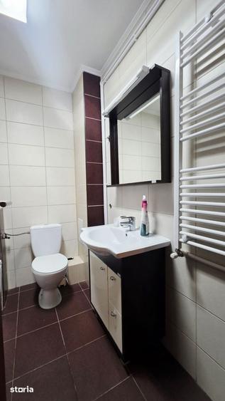 Apartament cu 3 camere decomandat în Centrul Civic