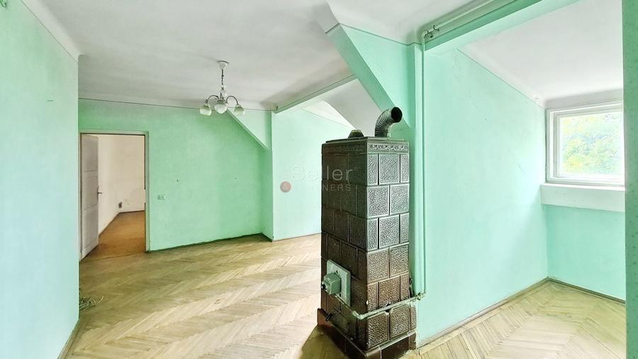 Apartament cu 4 camere decomandat în Blumăna