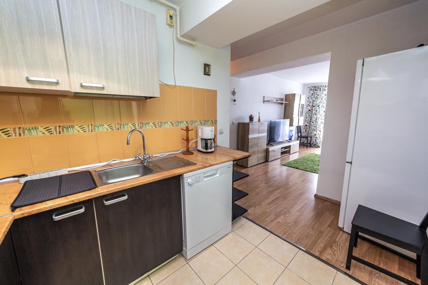 Apartament cu 2 camere decomandat, mobilat în Vitan-Bârzești