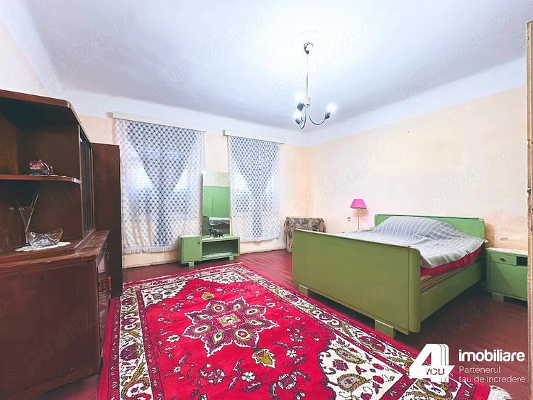 Casă cu 3 camere cu Teren 749 Mp în Central