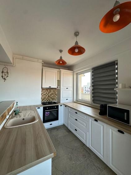 Apartament cu 2 camere semidecomandat în Între Lacuri