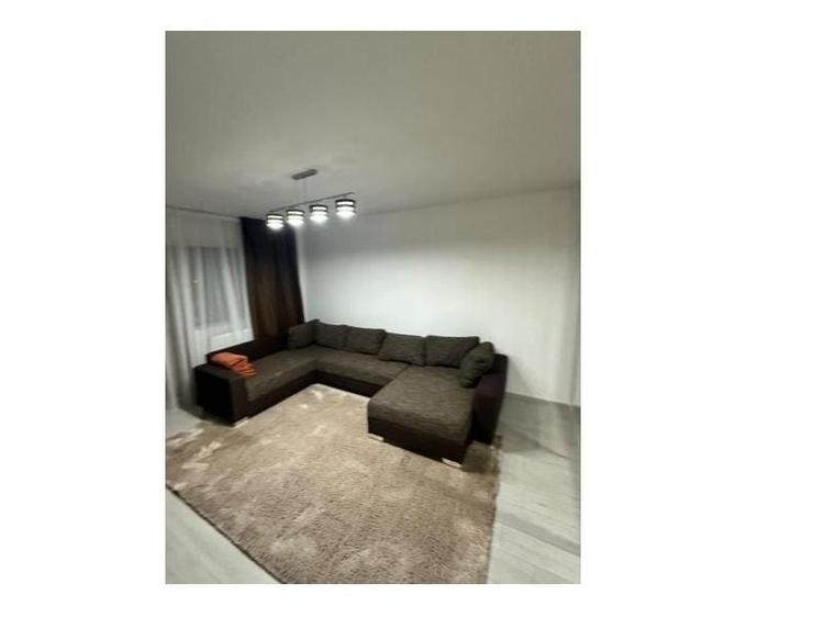 Apartament cu 4 camere decomandat în Rahova