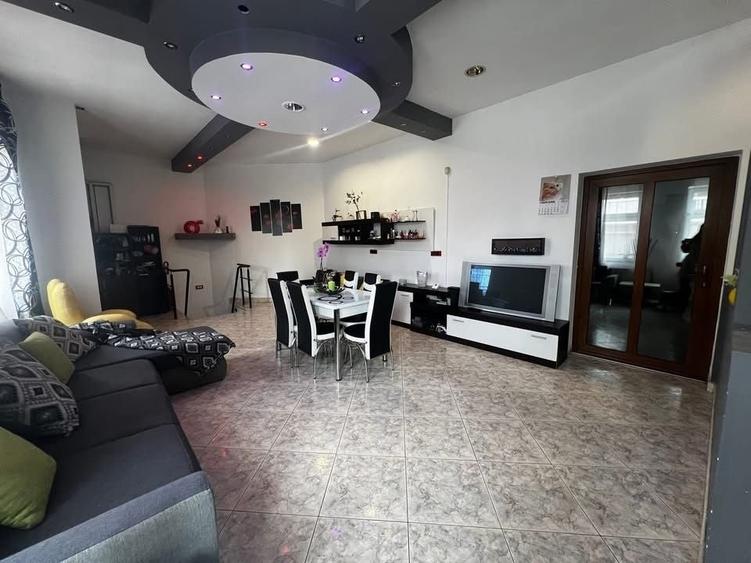 Vand casa 3 camere zona Intim - 8