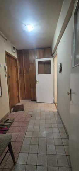 Apartament cu 2 camere circular în Tomis III