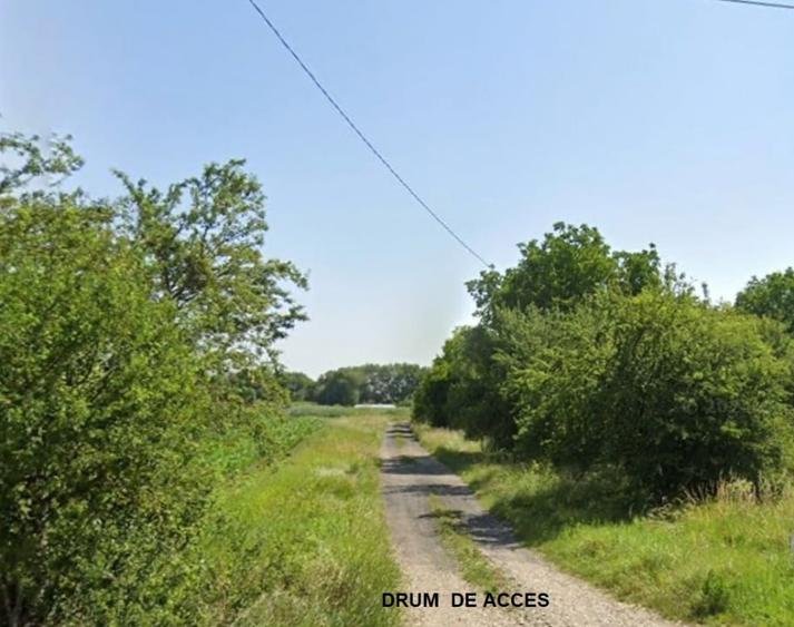 Teren Construcții intravilan de 660 mp, în Stupini
