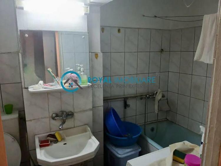 Apartament cu 2 camere decomandat în Republicii
