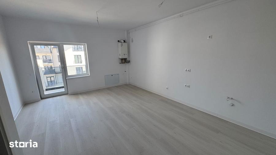 Apartament cu 3 camere în Central — fotografia 3