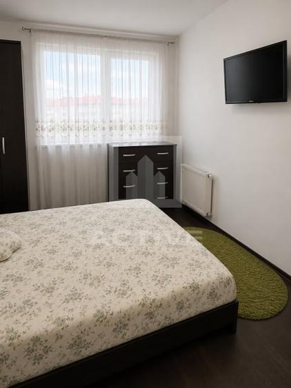 Apartament cu 2 camere semidecomandat, mobilat în Florești