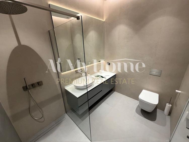 Penthouse cu 5 camere decomandat, mobilat în Băneasa