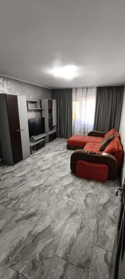 Apartament cu 2 camere decomandat în Exterior Vest