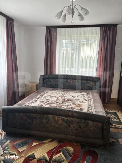 Casă cu 8 camere cu Teren 400 Mp în Central