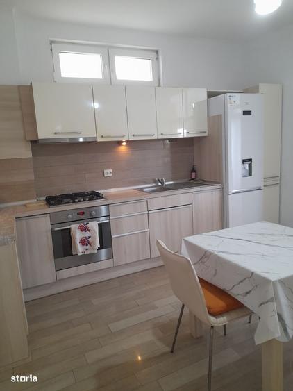 Casă cu 4 camere în Ștrandului