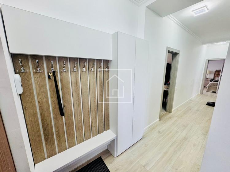 Apartament cu 4 camere decomandat, mobilat în Tineretului